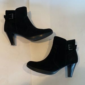 Blondo Isla Suede Waterproof Boots Size 7.5